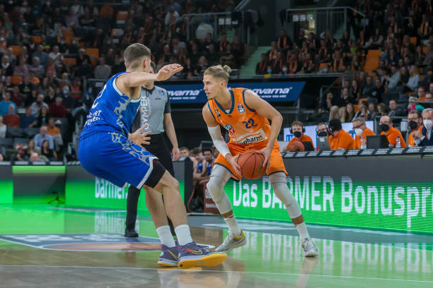 但郑钦文展 但郑钦文展