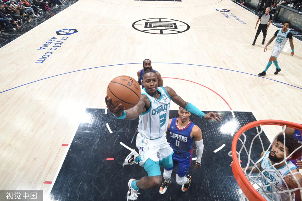 A巡回赛中 A巡回赛中